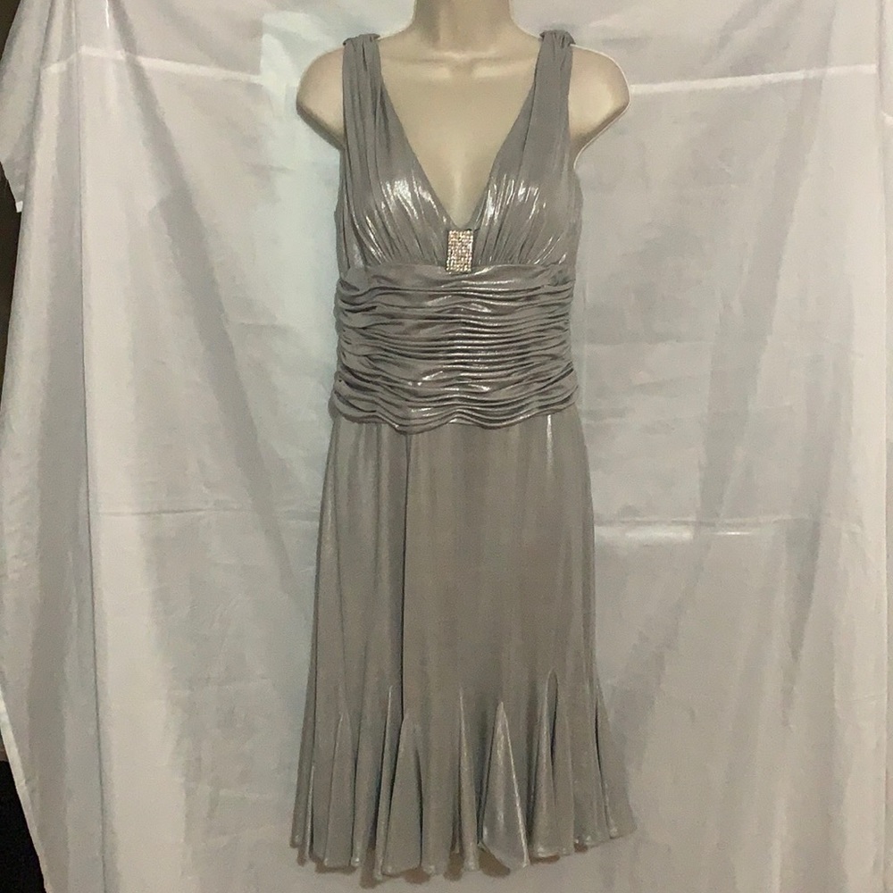 Issue New York Sparkling Silver Dress, Size 8 NWT MAKE AN OFFER!!!